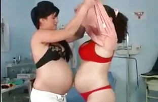 XXX वळू घोडा penetrates हार्ड कोंबडा मध्ये ओंगळ vibrato क्षणात