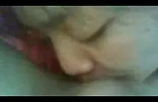 XXX एक समाधानी ग्राहक समस्या-मुक्त fucked खूप लोकांना झवणारी बाई