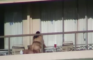 XXX हलविण्यात चड्डी आणि fucked मैत्रीण पुच्ची खूप जवळून