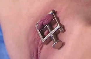 XXX जिम्नॅस्टिक्स प्रशिक्षक Fucks त्याच्या विद्यार्थी योग्य तिच्या घरी
