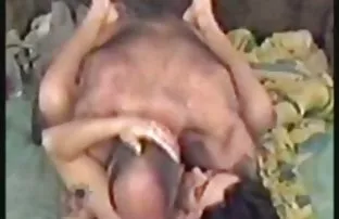 XXX Mulatochka प्रक्रिया पूच्ची बोल्ट मित्राला