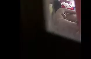 XXX आजोबा हार्ड तिच्या नात आणि तिला संभोग करताना पालक बाहेर आहेत