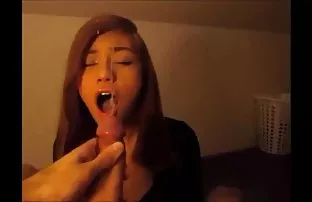 XXX गरम गुदद्वारासंबंधीचा समागम सोनेरी केस व गोरी सडपातळ