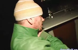 XXX विशाल बूल्ला जुन्या माणूस Fucks यंग redhead मध्ये दाढी केलेला पुच्ची