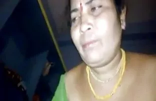 XXX वीर्य उडवणे झवणे हॉट दाट तपकिरी रंगाचा केसाची व्यक्ती
