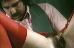 XXX अनुभवी खूप लोकांना झवणारी बाई भडकला आणि माणूस द्वारे fucked