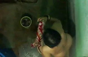 XXX सैनिक घेतला बंद सोनेरी केस व गोरी त्वचा मध्ये Uvala, आणि fucked तिच्या वर टाकी