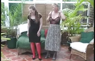 XXX बलात्कार दोन तरुण ballerinas